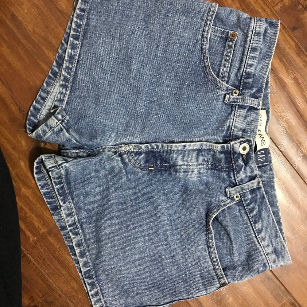 GAP High waisted mom jean shorts